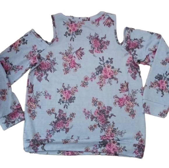Pink Rose Keyhole Sleeved Floral Top - Picture 2 of 5